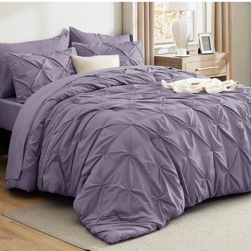 Bedsure Full Size Black Comforter Set 7-Pc Bed in a Bag Pinch Pleat New Sealed